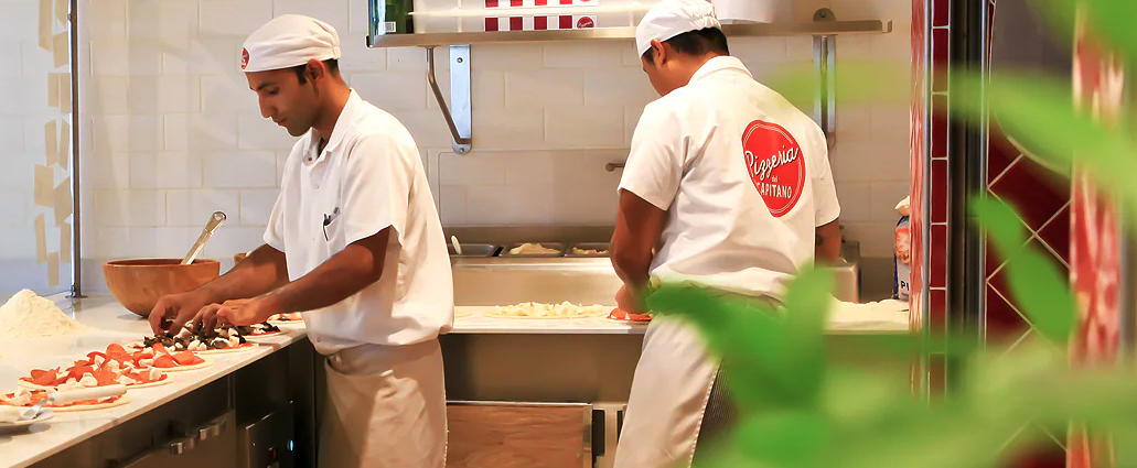 Carnival Splendor - Pizzeria del Capitano